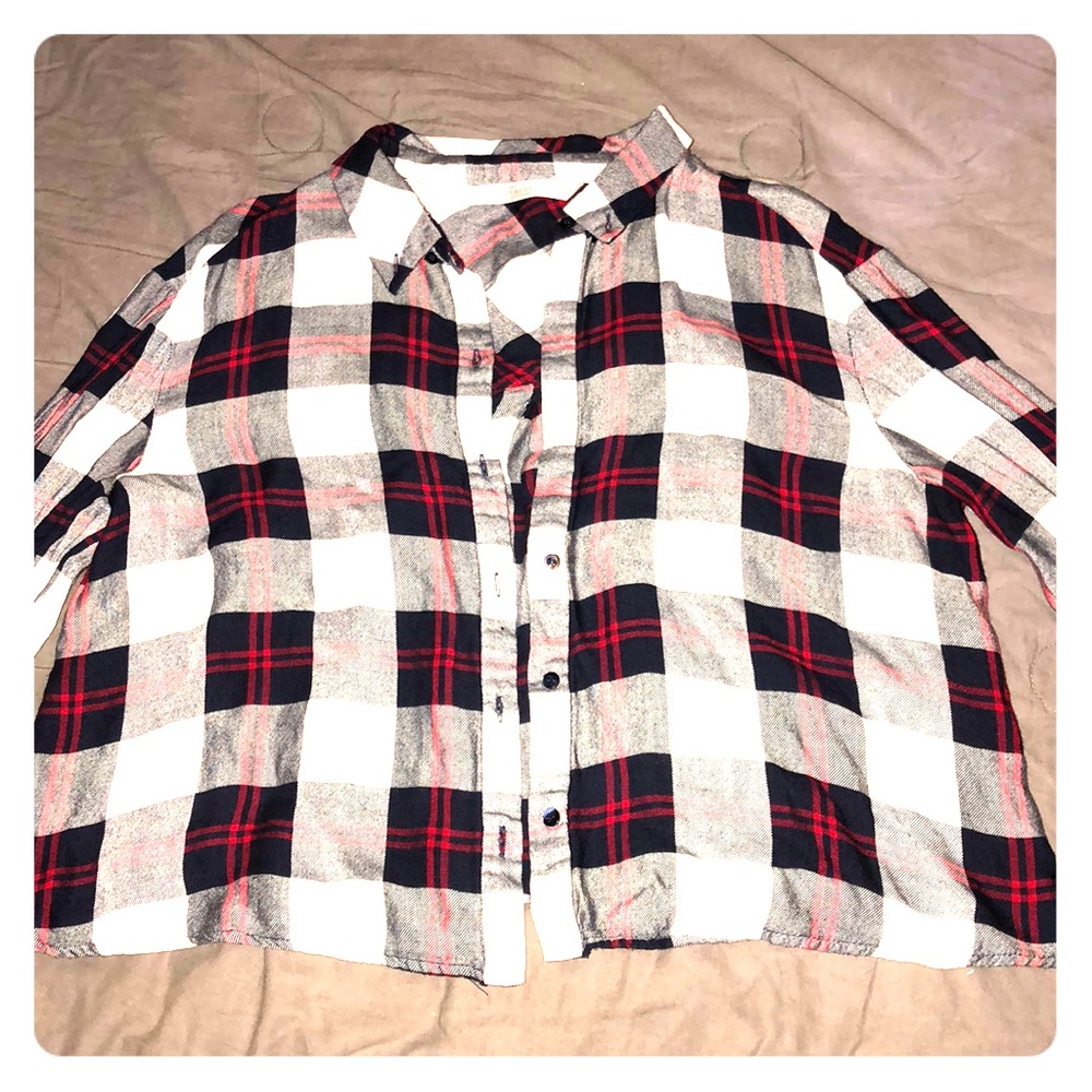 Hot plaid crop long sleeve